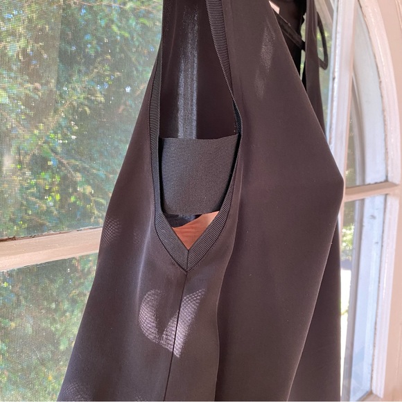 Theory Alwa Silk Modern GGT Black V-Neck Tank Top - Picture 6 of 7